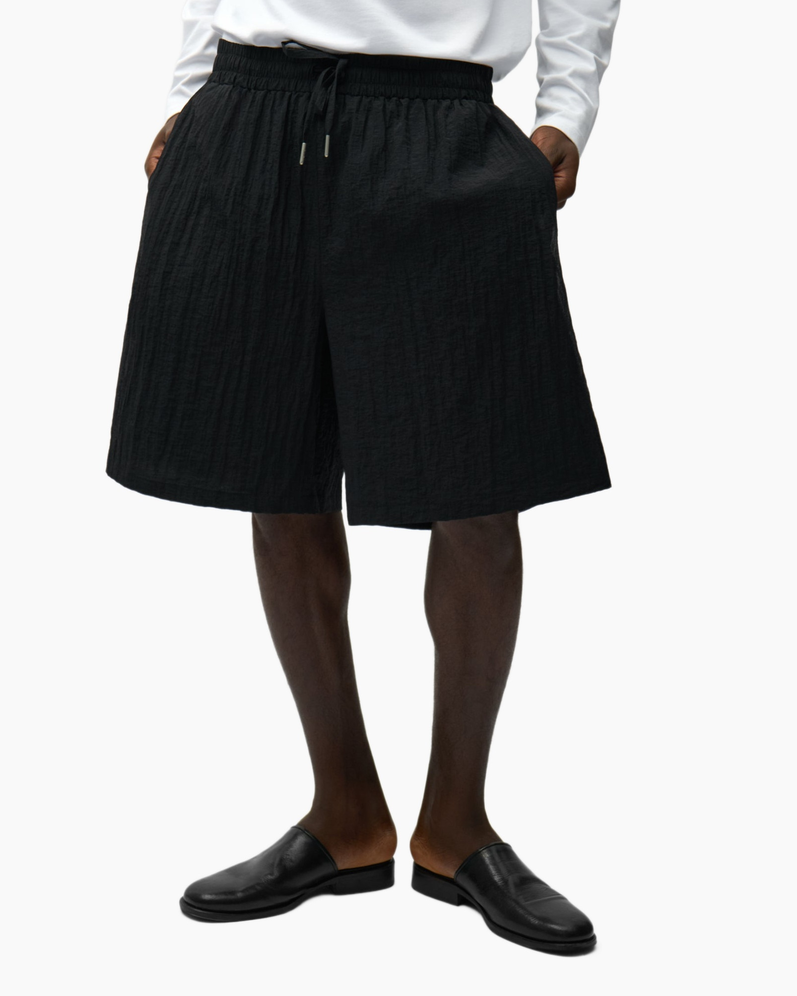 Kleding, Rok, Korte broek, Schoen, Persoon