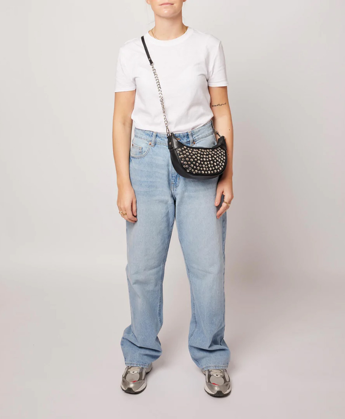 Nunoo Bags  Crossbody Tas Pluto Rivet Zwart