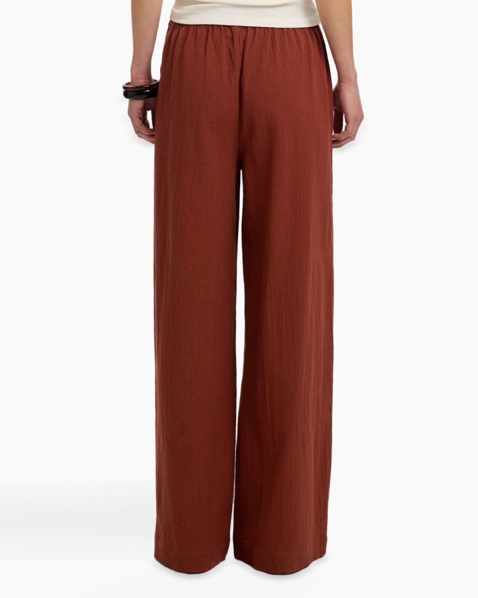 broek, wijdere pijpen, bruin, linnen-achtig, elastische taille