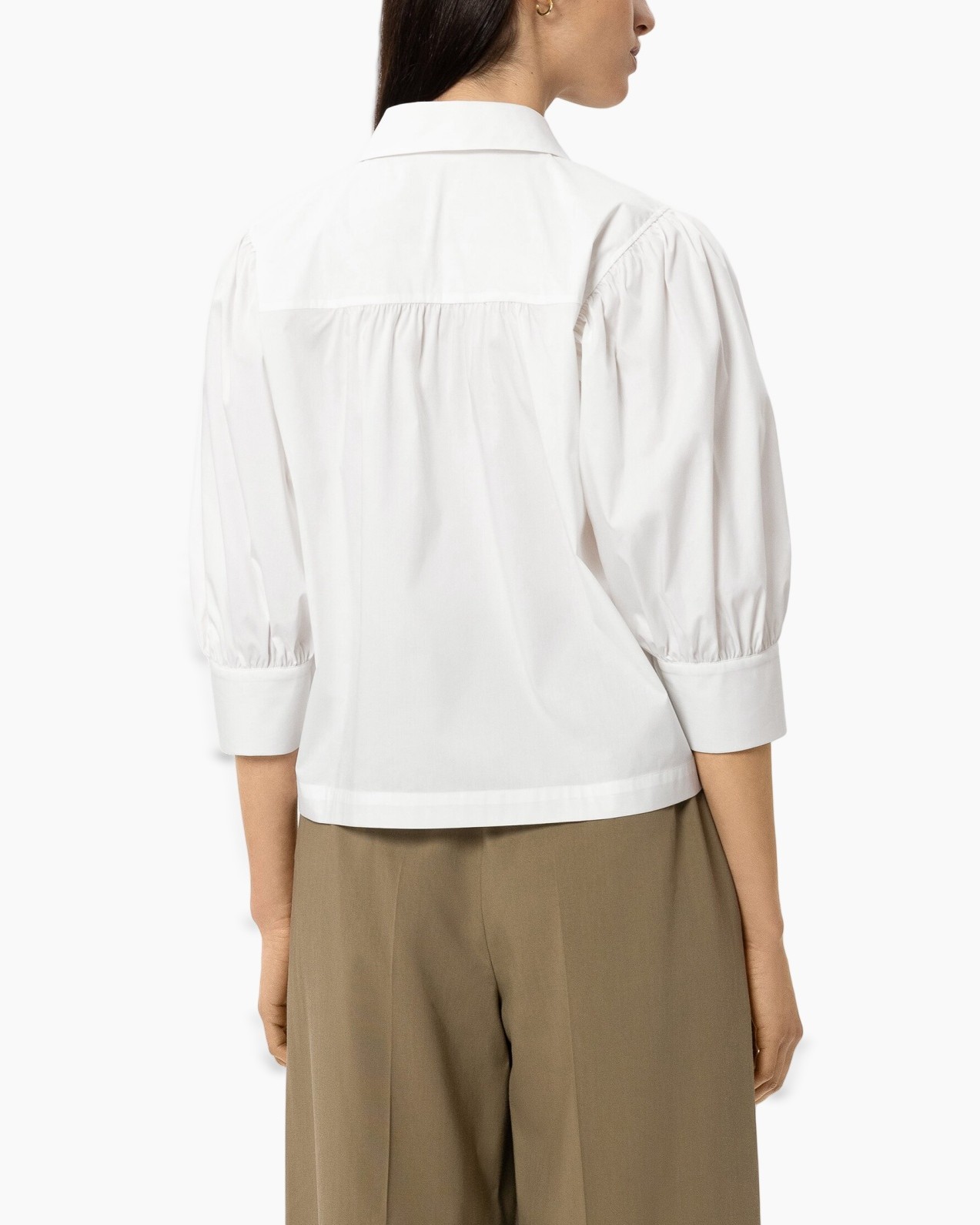 witte blouse, puffer mouw, kraag shirt, losvallend model, achterkant