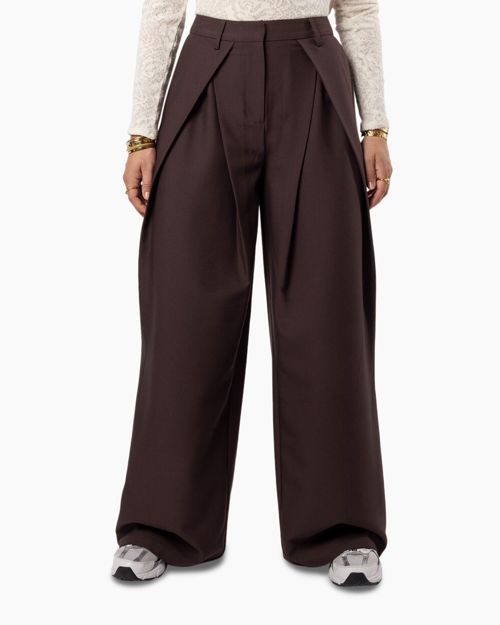 Broek Pants With Pleats Bruin