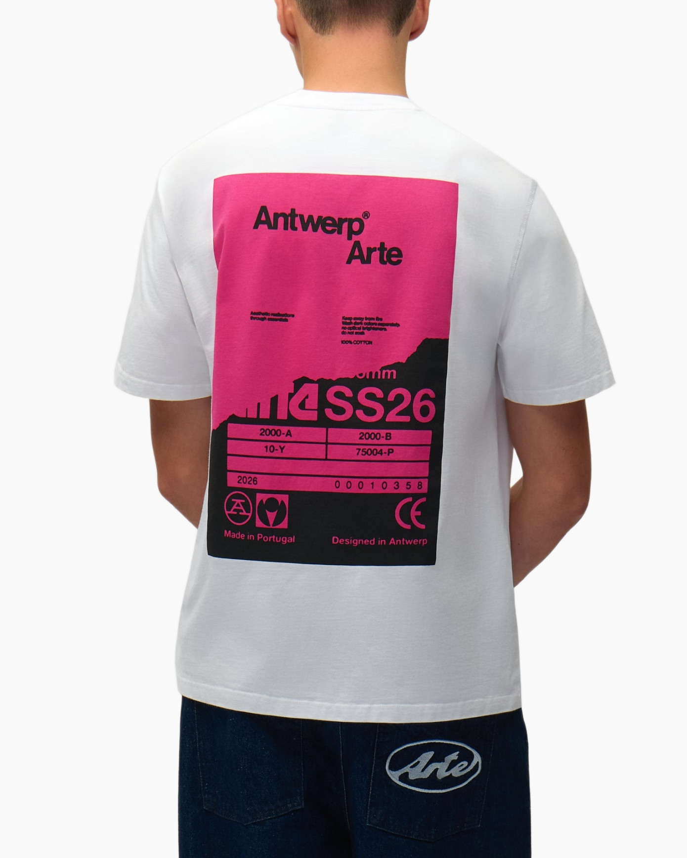 Clothing, T-Shirt, Jeans, Pants, Person