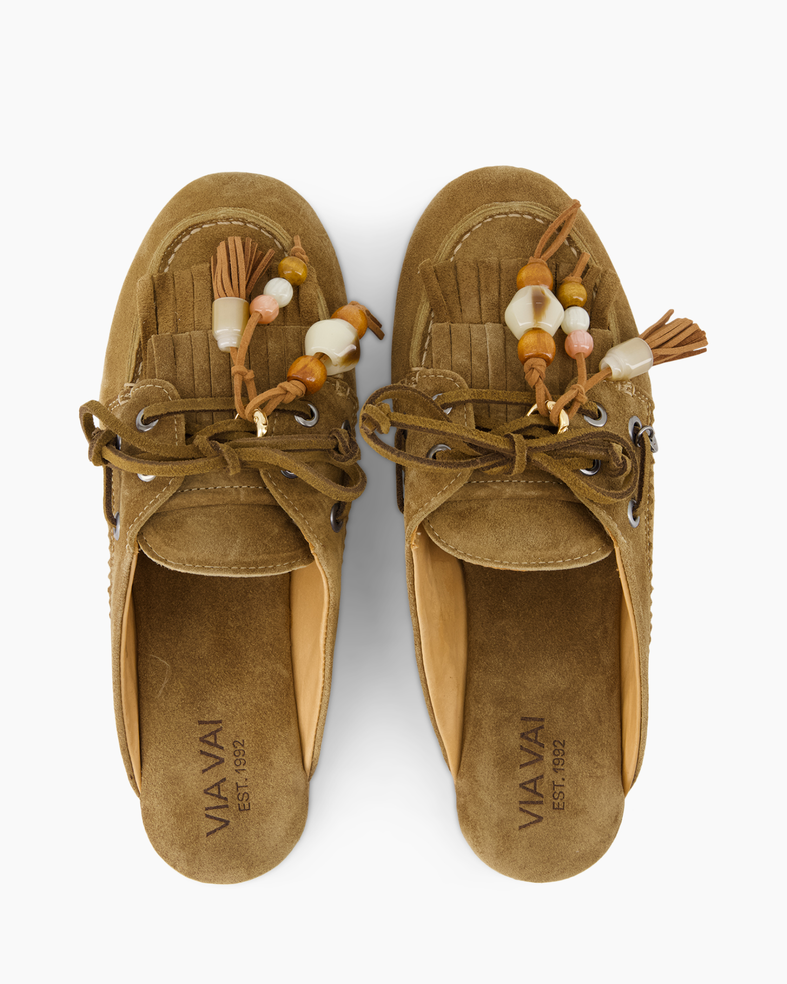 slip-ons, suede, mocassin, tassel beads, bruin