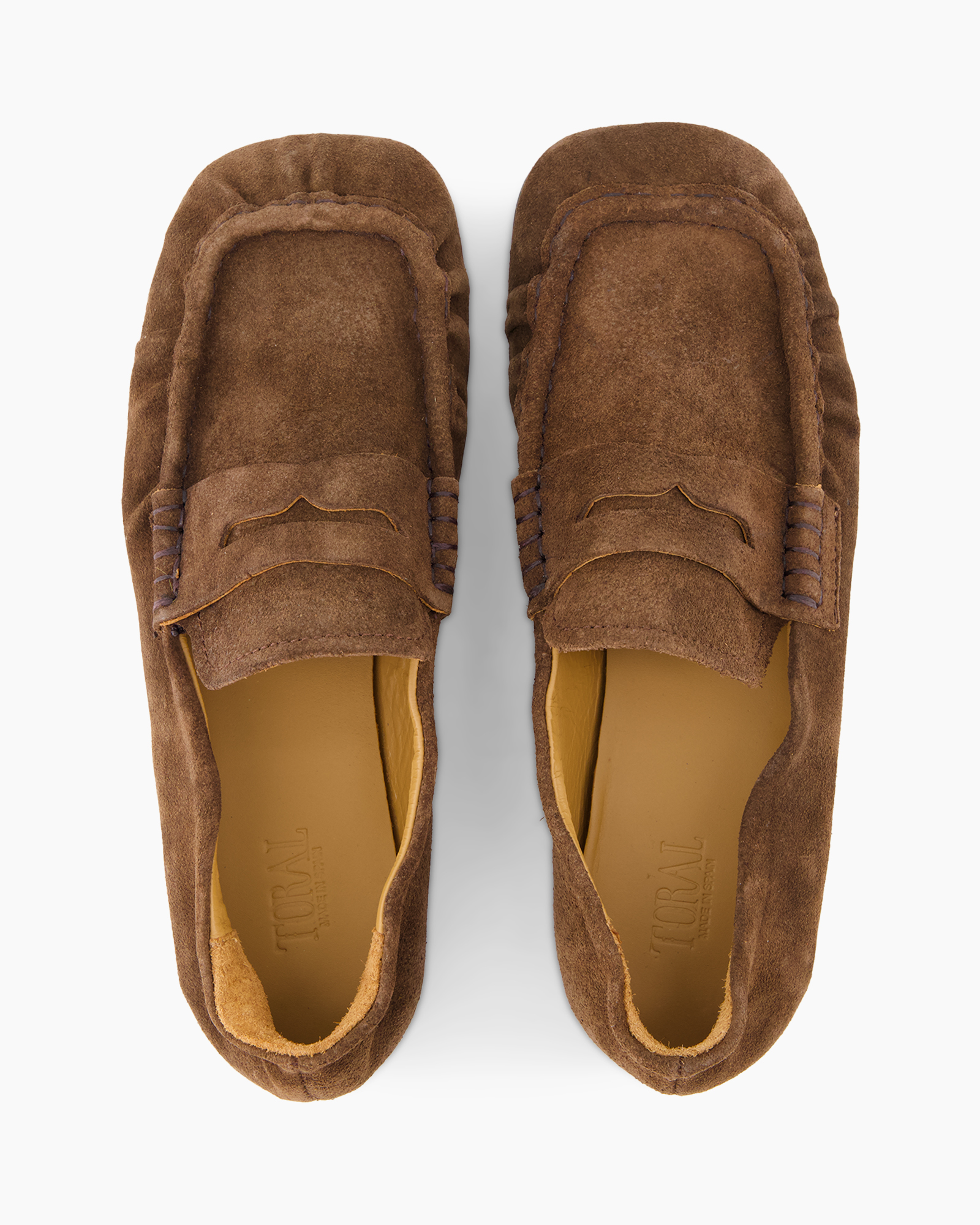 slippers?, mocassins?