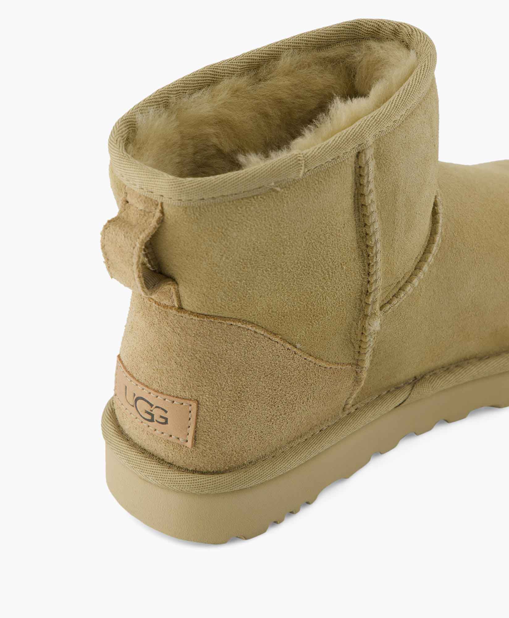 Ugg Enkellaars Classic Mini Ii Licht Bruin