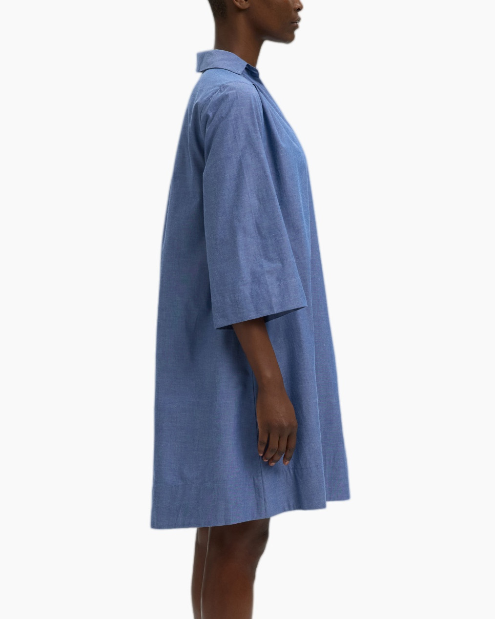 blauw jurk, linnen, ruime pasvorm, knielengte, korte mouw