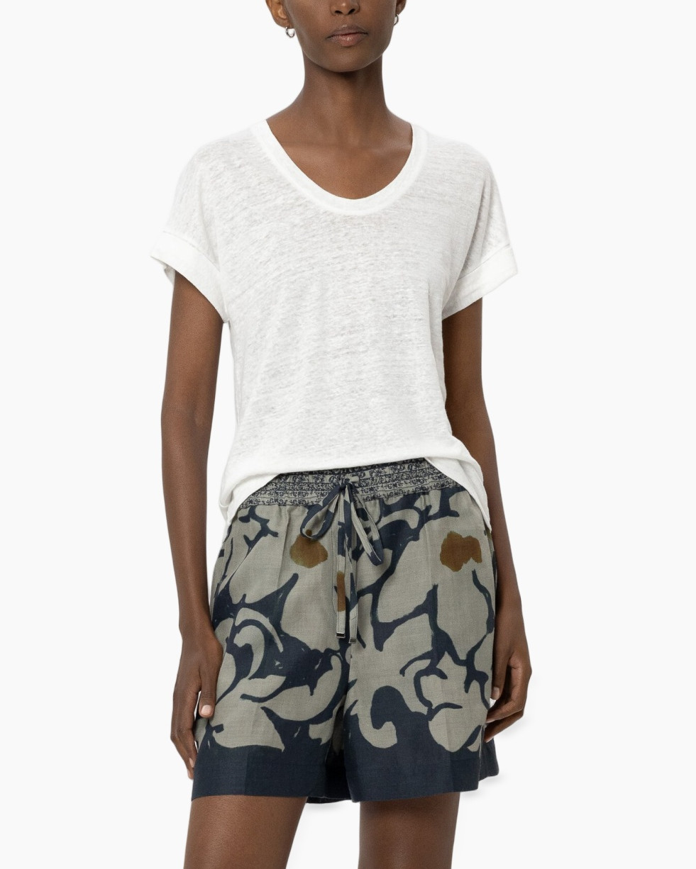 t-shirt, linen blend, short sleeves, white, drawstring shorts, camouflage shorts, waist tie, casual outfit, soft fabric, summer outfit
