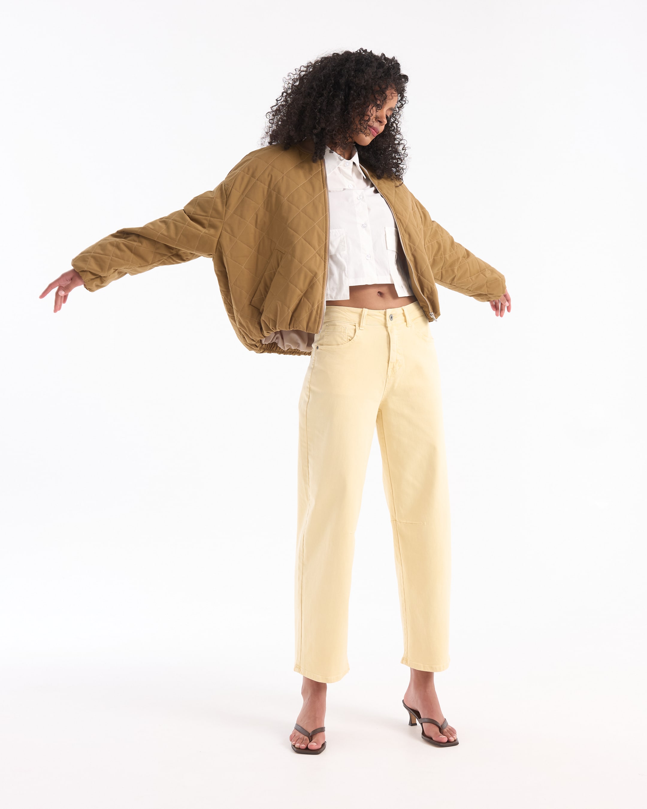 quilted jacket, brown jacket, puffer, zipper, lightweight