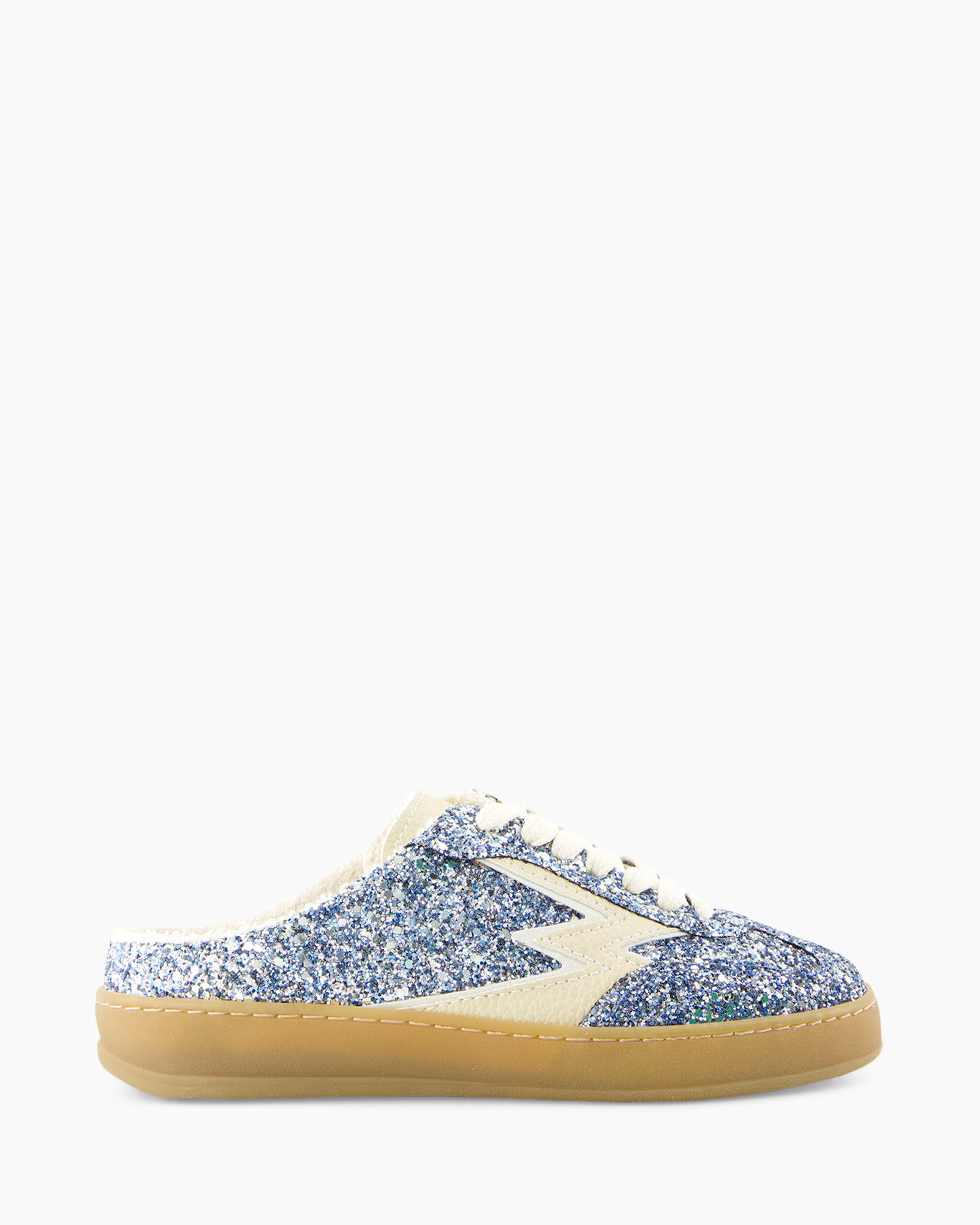 sneaker glitter, schoen met glitter, lage sneaker, gum sole, glitterblauwe schoen