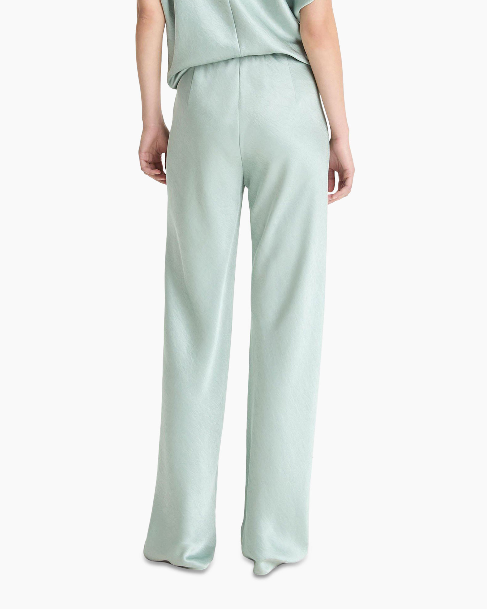 Clothing, Pants, Home Decor, Linen, Person