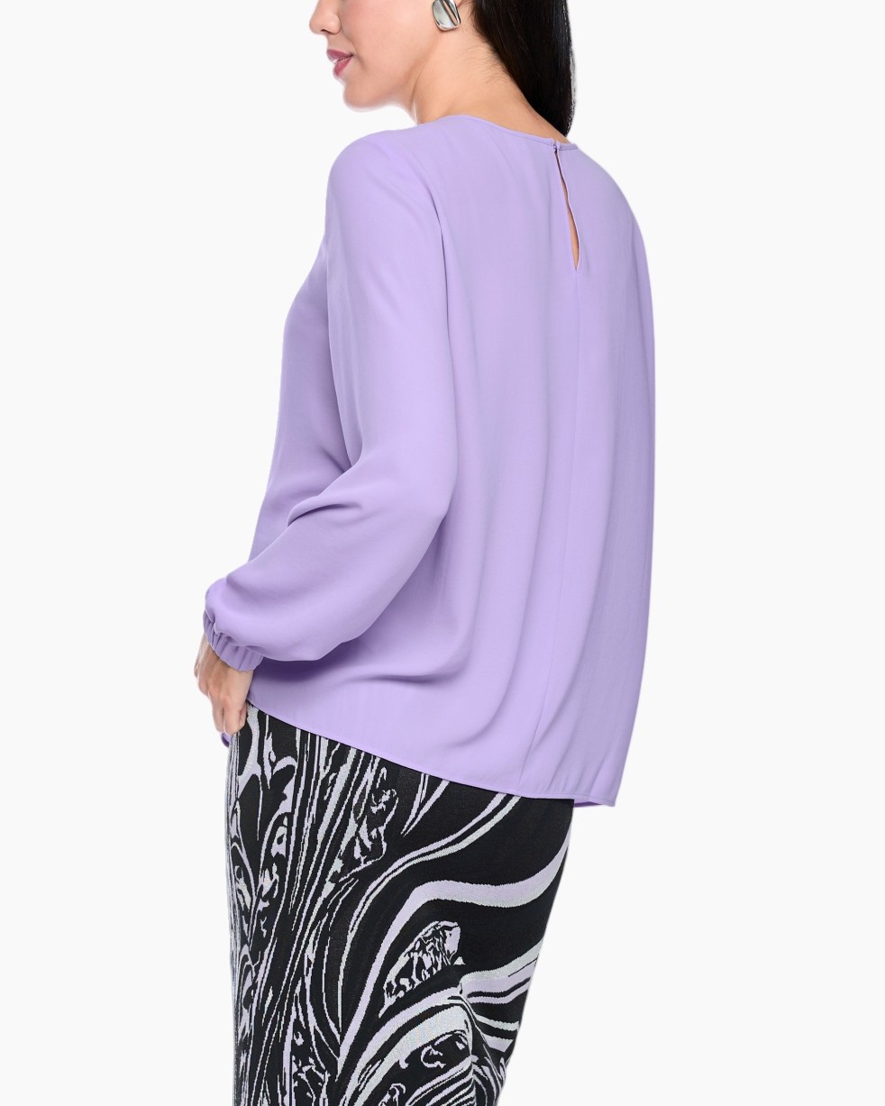 blouse, lavendel, lange mouwen, rugslit achterkant, lose pasvorm