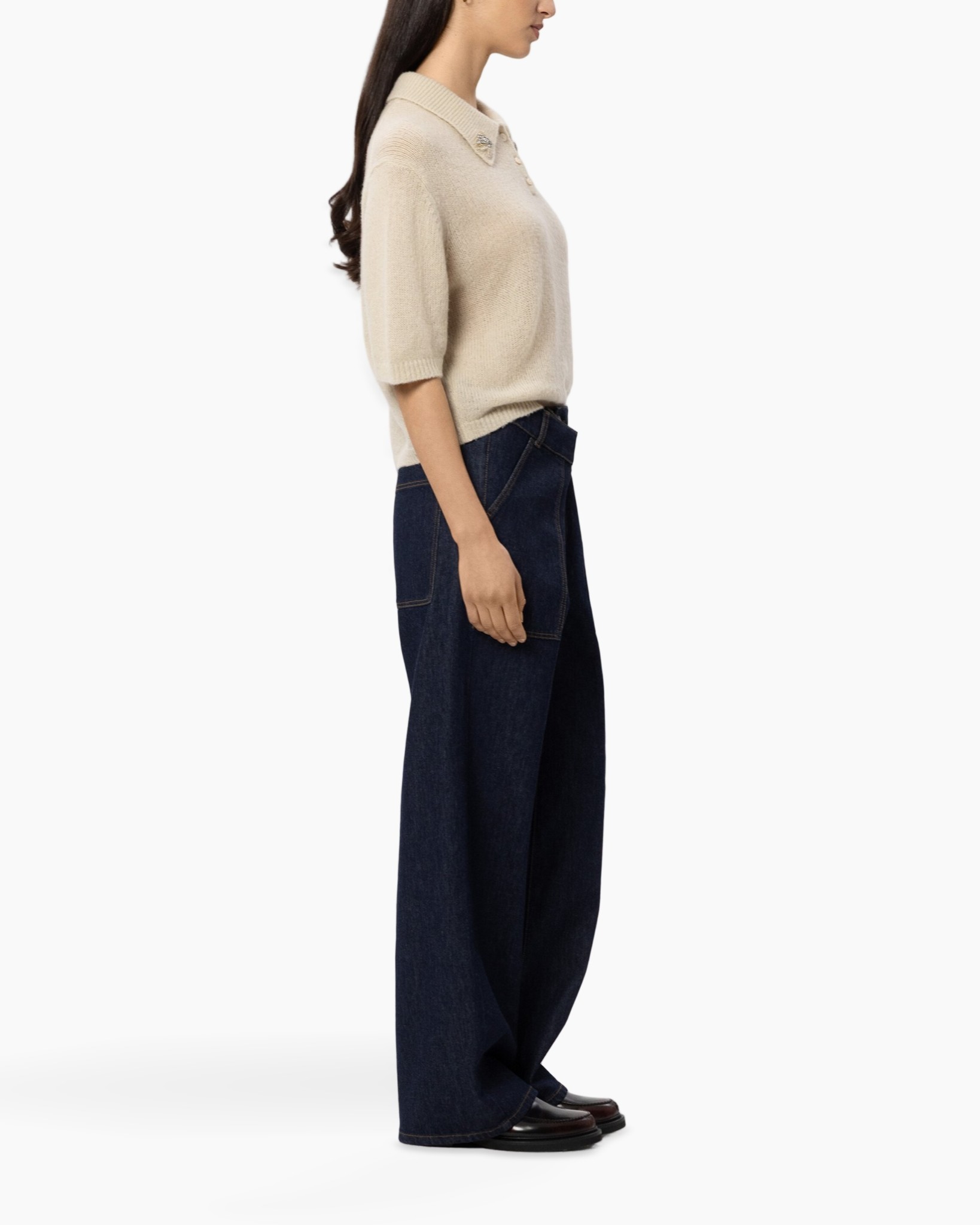 breipolo, trui polo, korte mouwen, beige, wijdere pijpen jeans