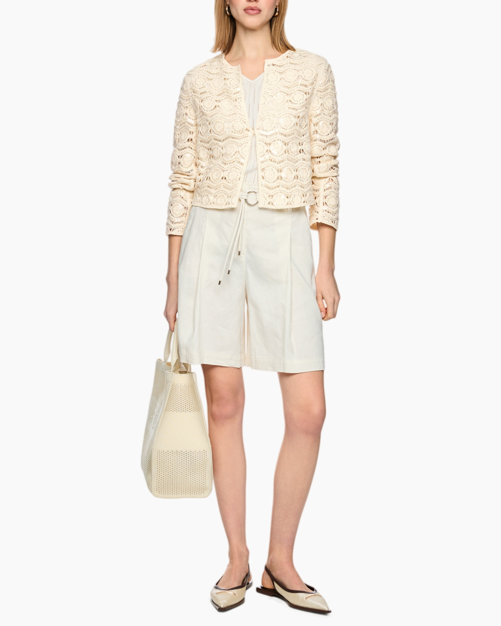 vest, luifel, crème, shorts, tas, pumps