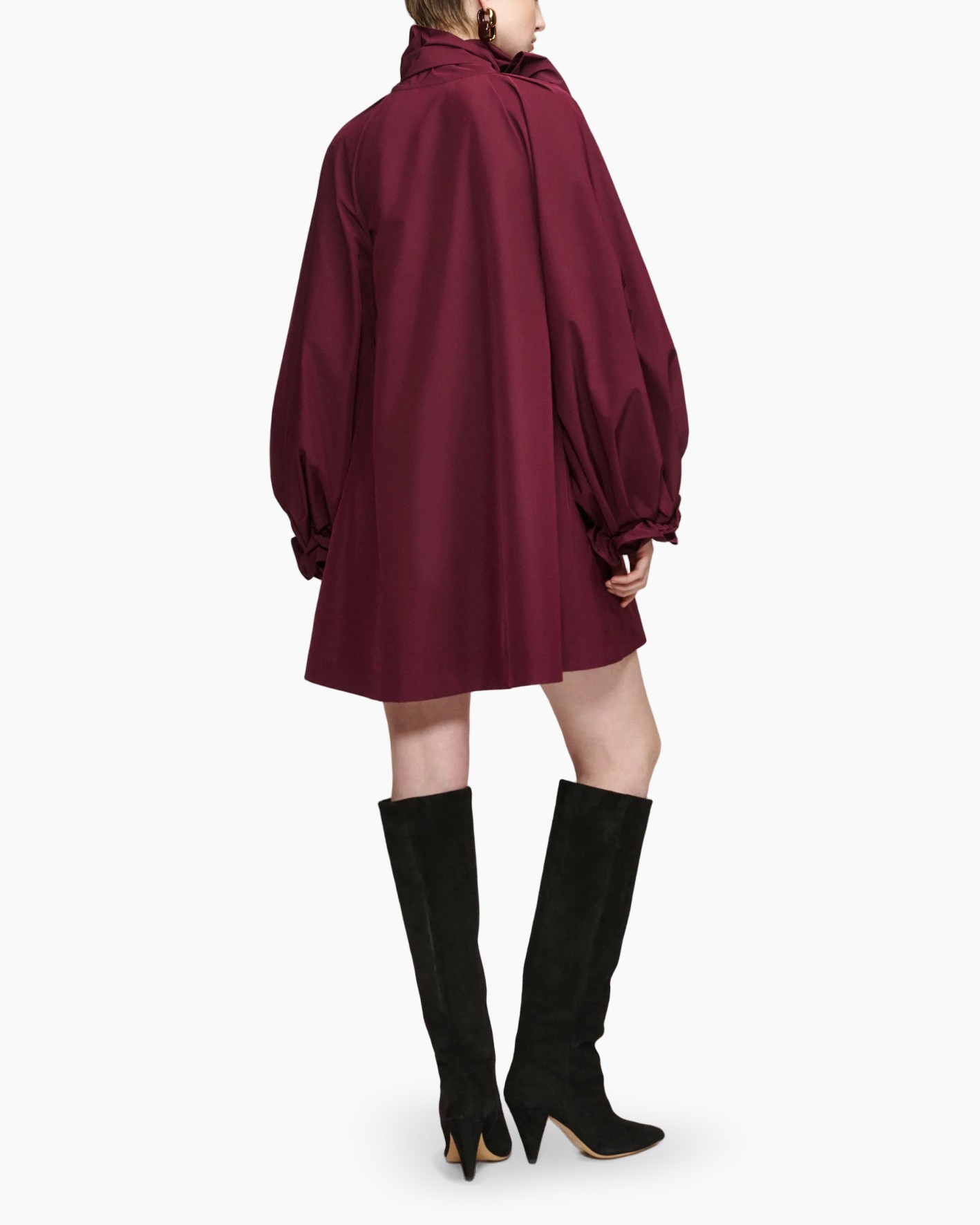 jurk, bordeaux, mini jurk, pofmouw, knee-high laarzen