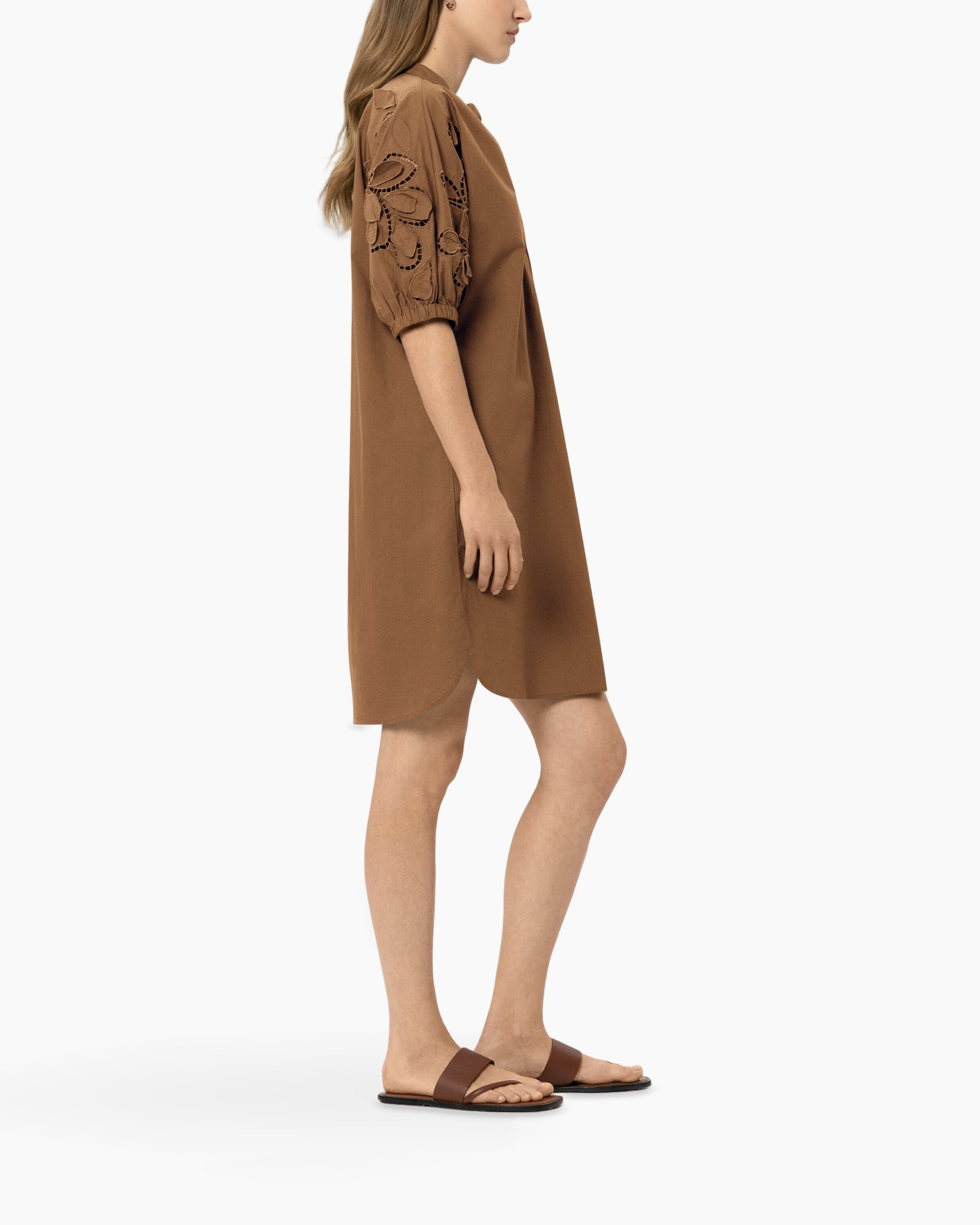 tannige jurk, korte jurk, eyelet mouwen, losse pasvorm, linnen look