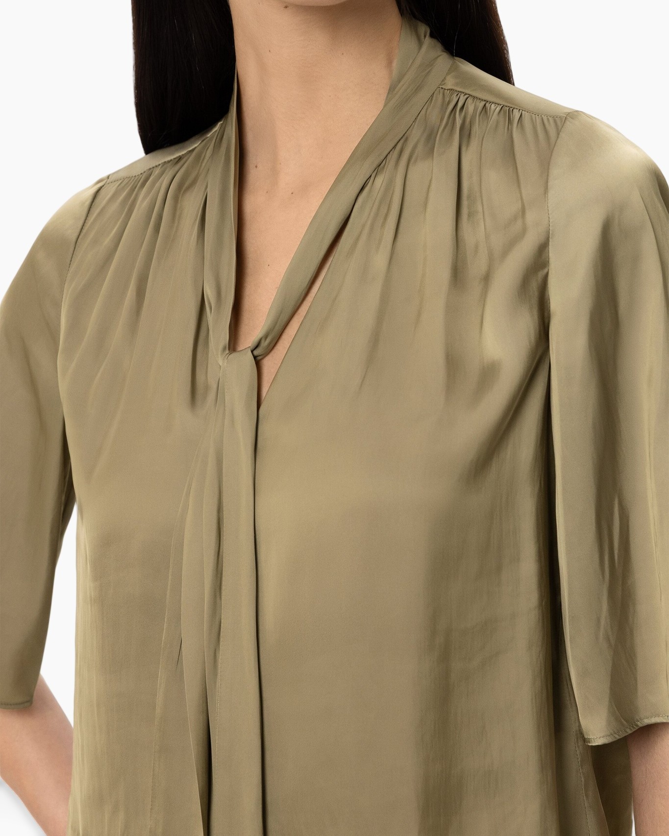 blouse, halslijn v-hals, korte mouwen, olijf, crepe/satijnachtig