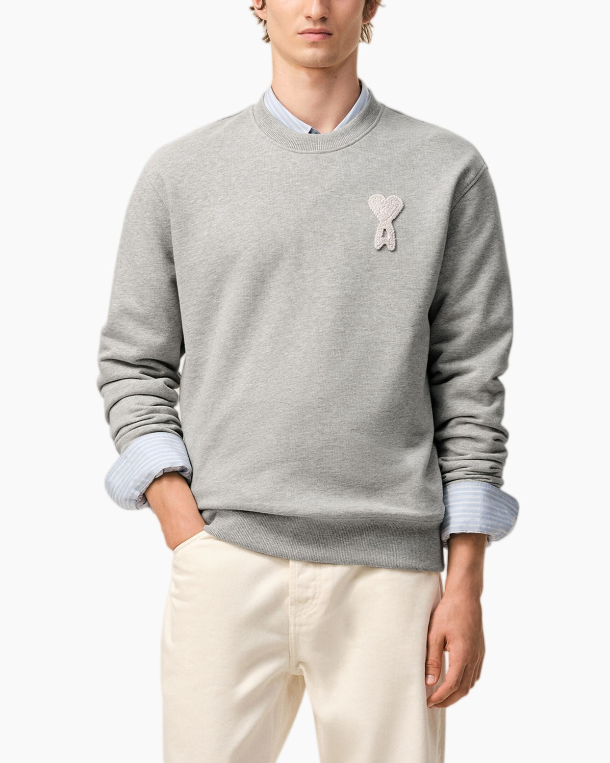 grey sweatshirt, crewneck, patch, long sleeves, layering