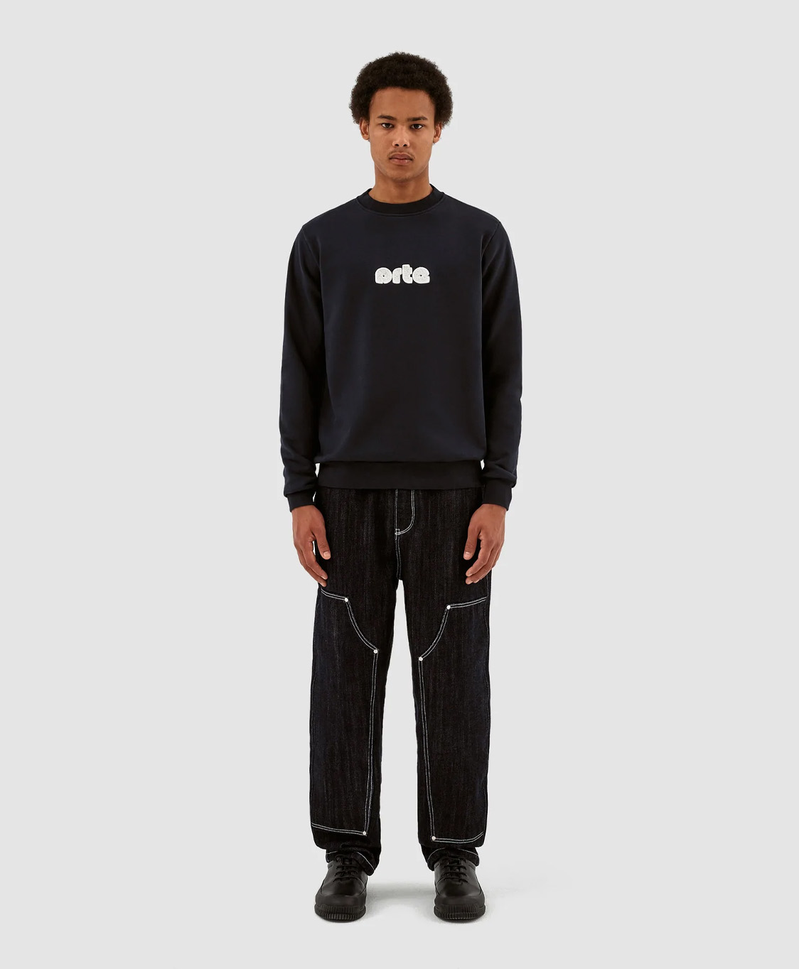 Arte Antwerp Sweater Front Chenille Logo Donker Blauw