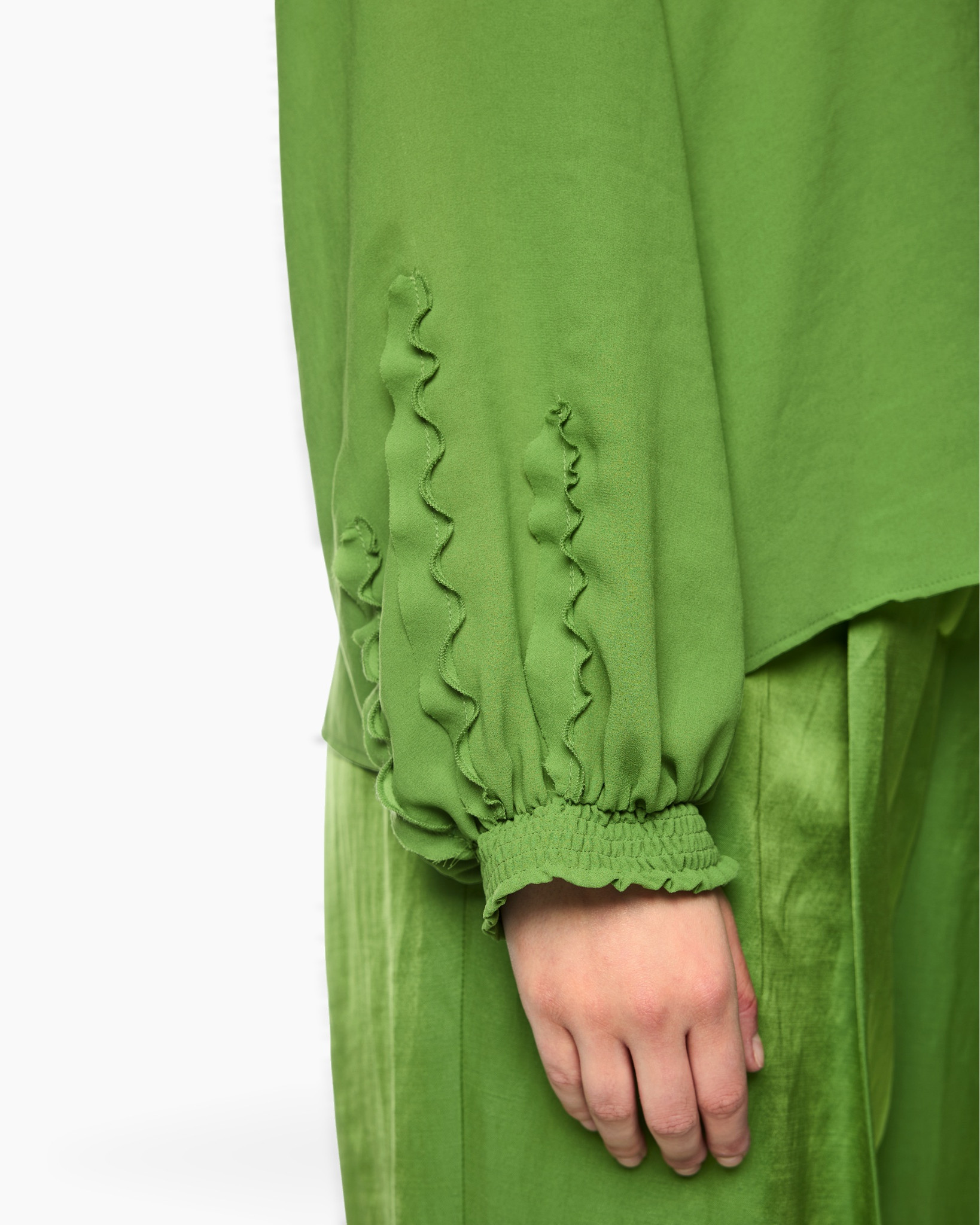 groen, lange mouw, ruches, elastische boord, jurkzoom
