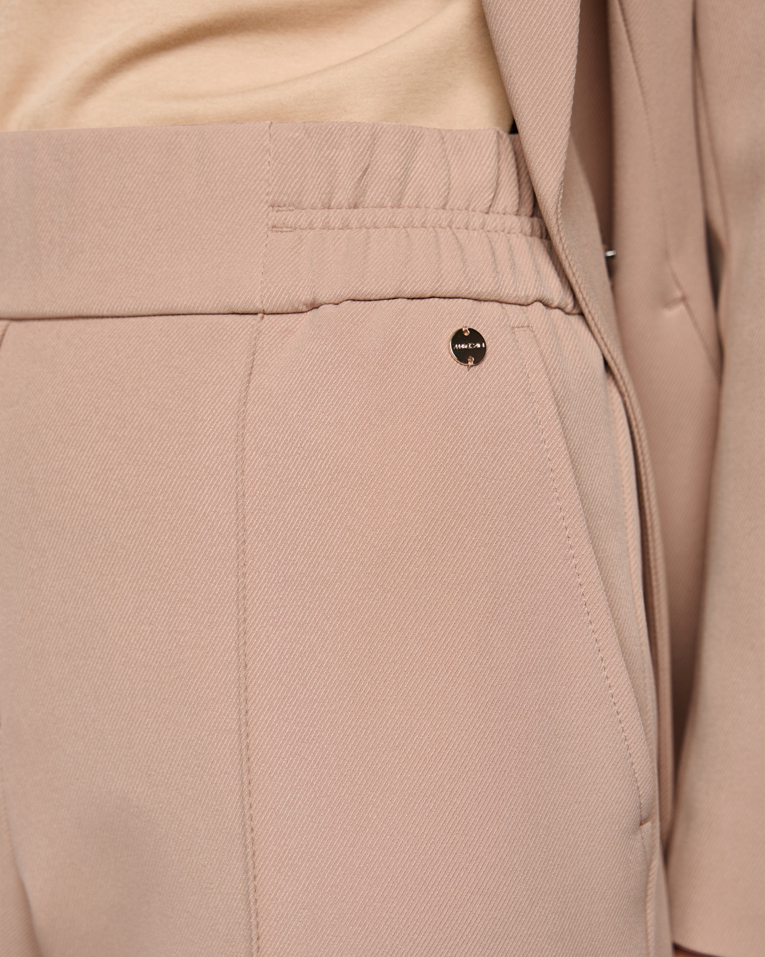 Clothing, Coat, Overcoat, Jacket, Khaki