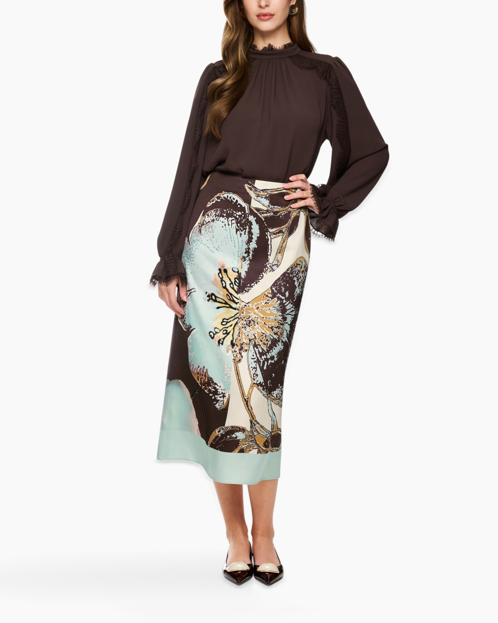 blouse, lijnvoering details, lange mouwen, midi rok, abstracte print