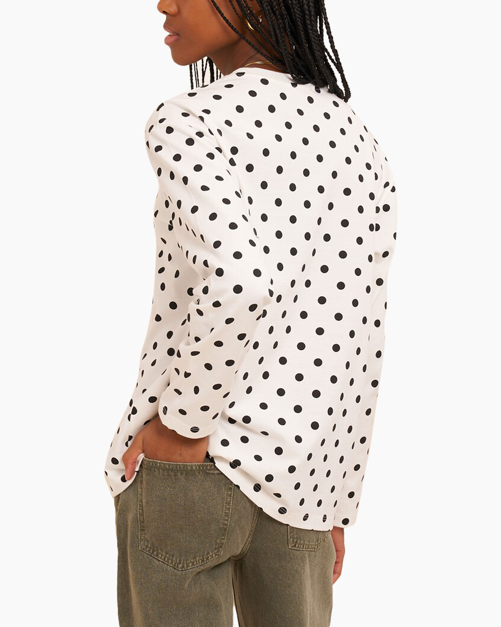 puntipol, lange mouwen, witte top, gebreide trui, casual overhemd
