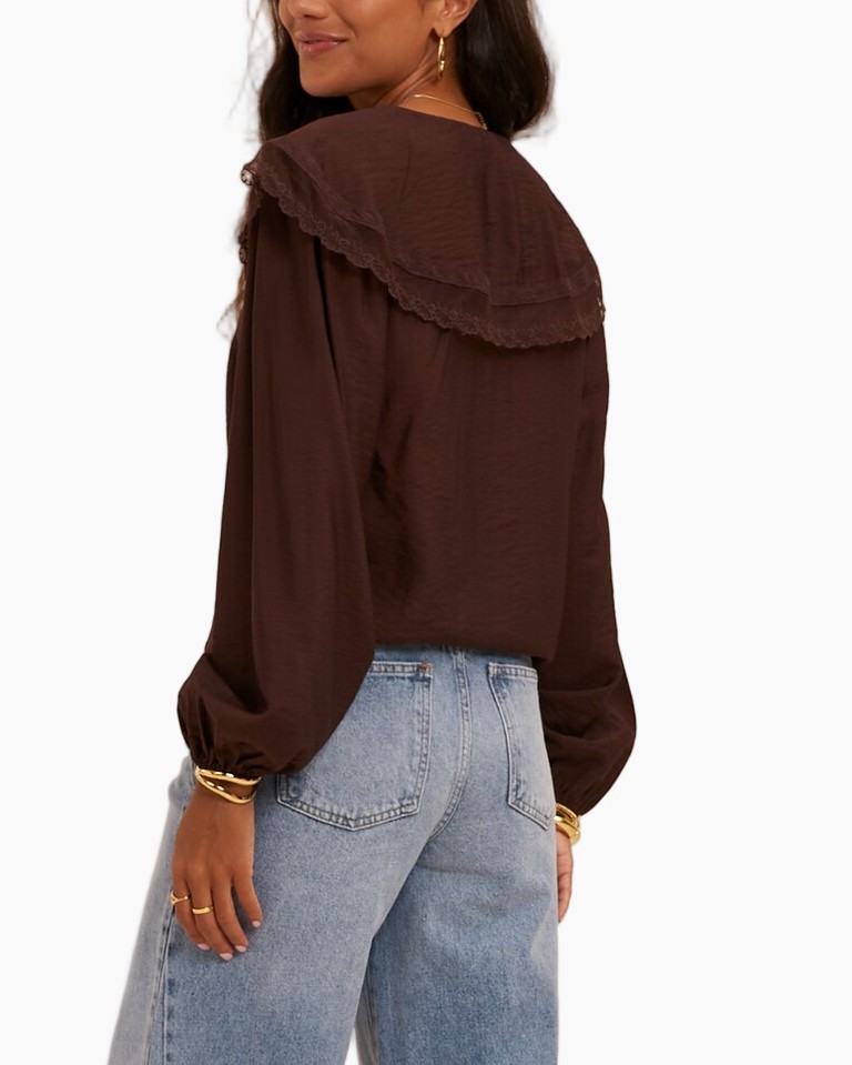 blouse, blouse met kanten, bruin, lange mouw, kantenriem