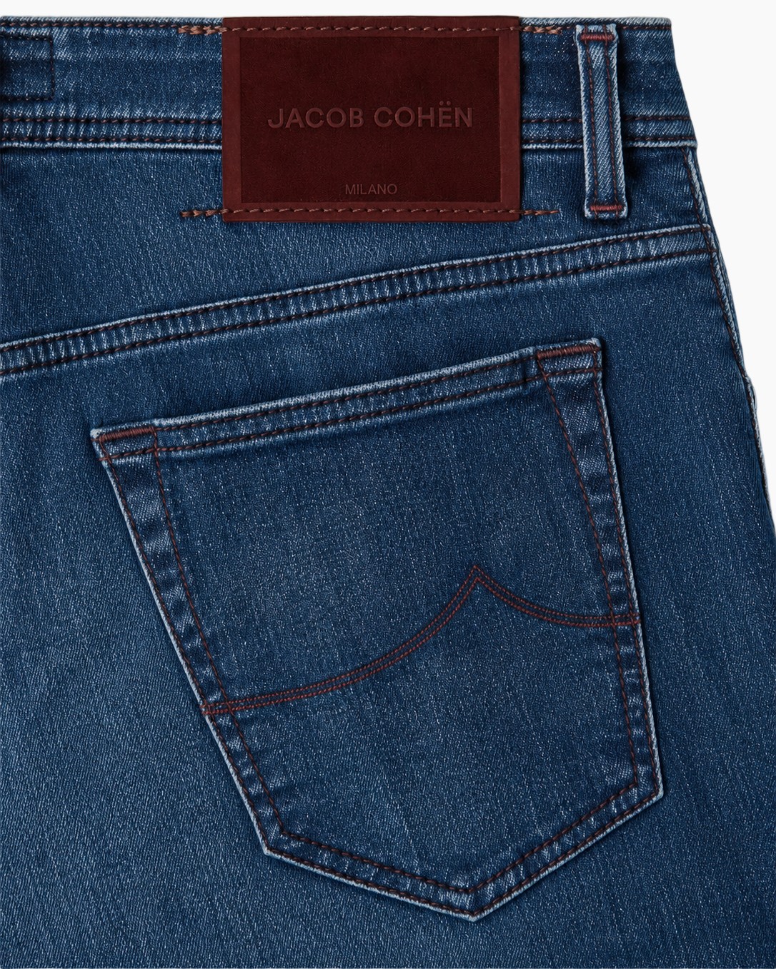broekense jeans, denim, achterzak, stiksels, merklabel