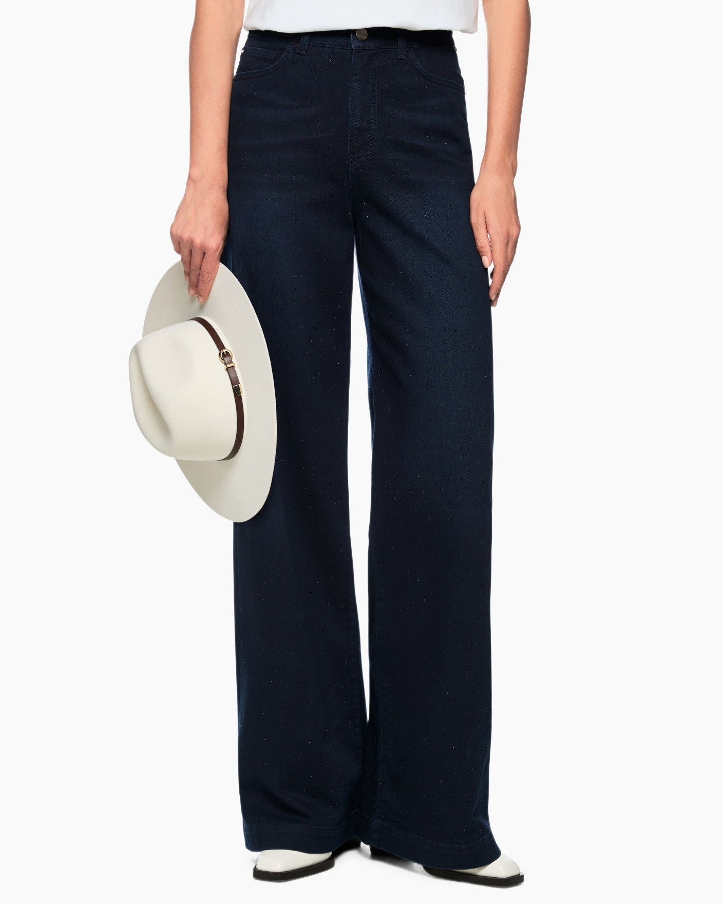 Clothing, Pants, Hat, Person, Shoe