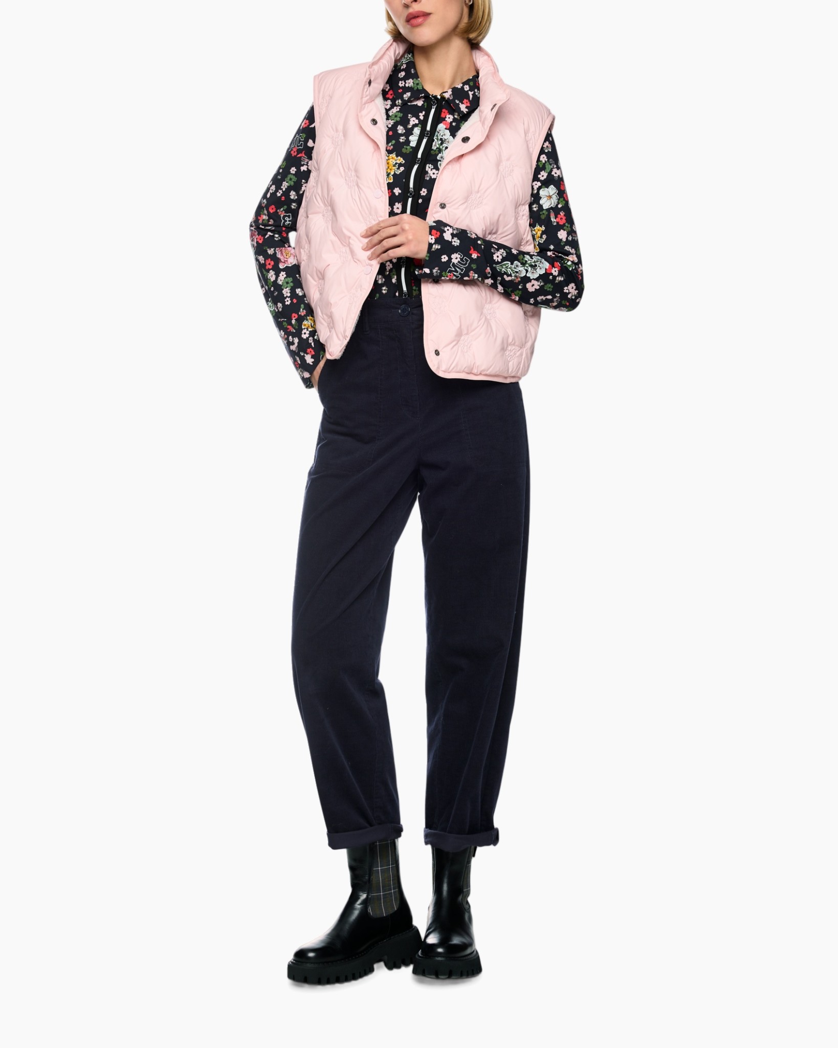 vester puffer, vest roze, gequilted, casual outfit, laagjesstuk