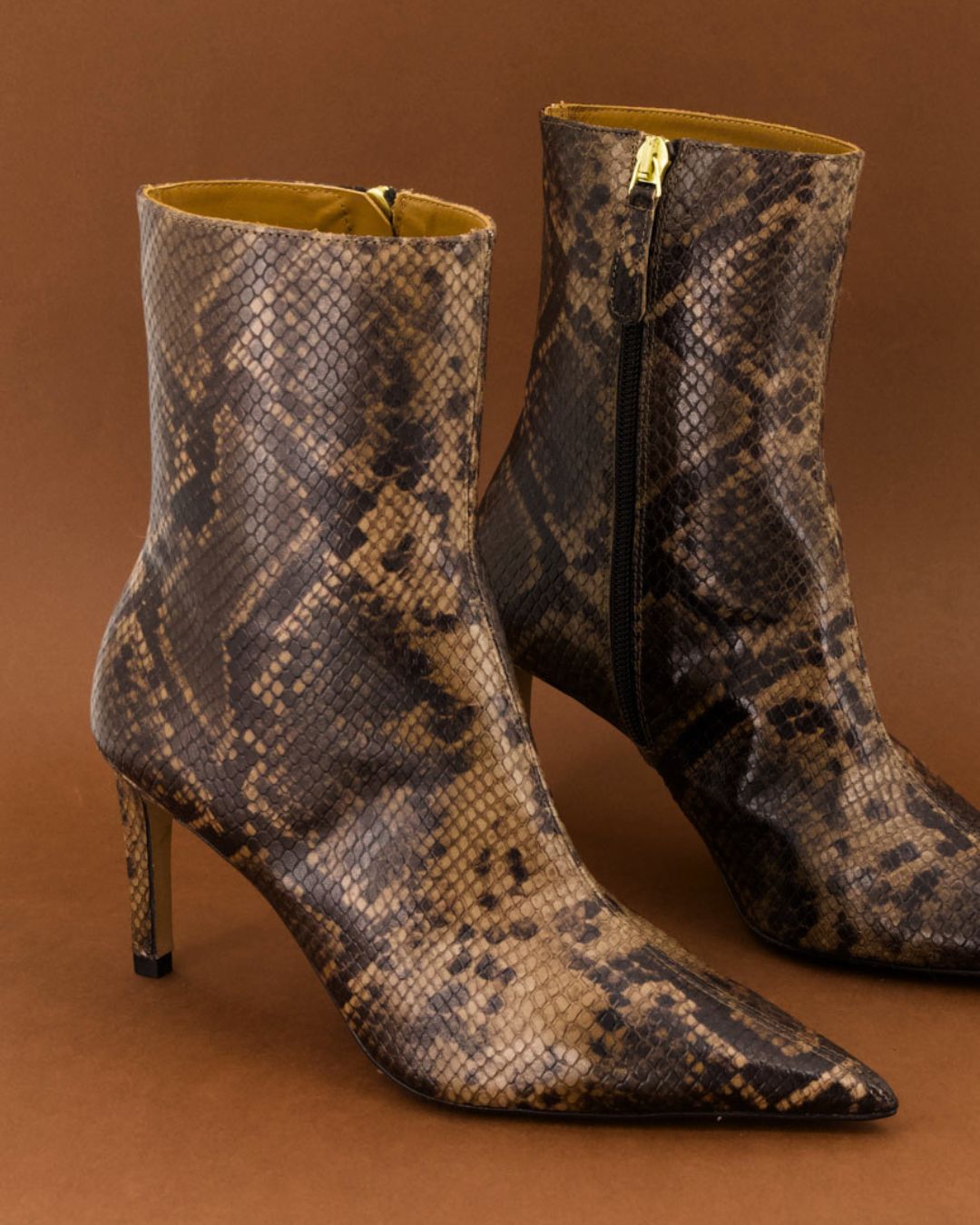 enkelschoenen, slangenhuid, laarzen, middelhoog hak, rits